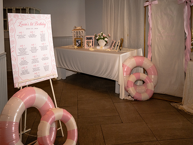 McLoone's Pier House Photo Gallery Image
