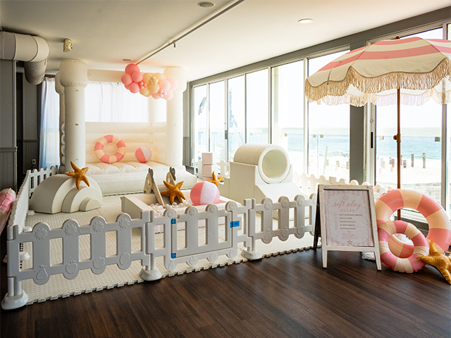 McLoone's Pier House Photo Gallery Image
